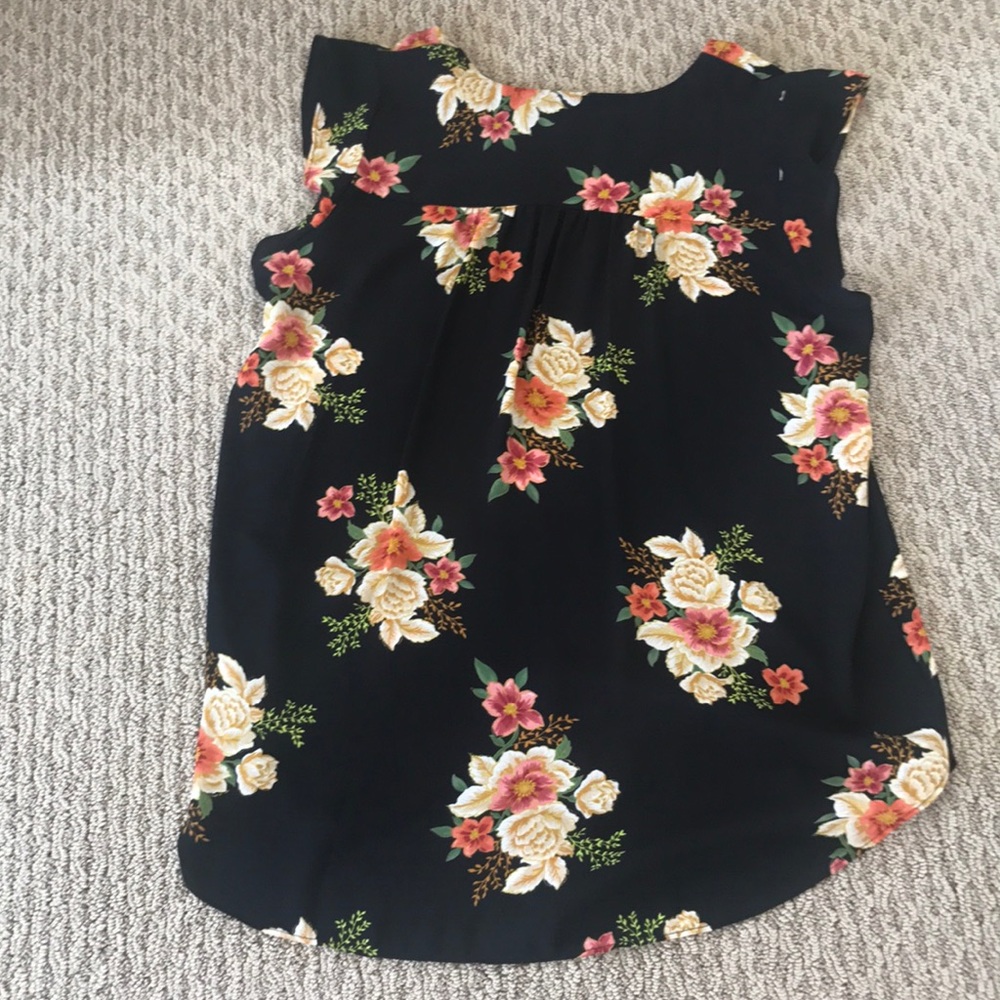 Top - Picture 3 of 3